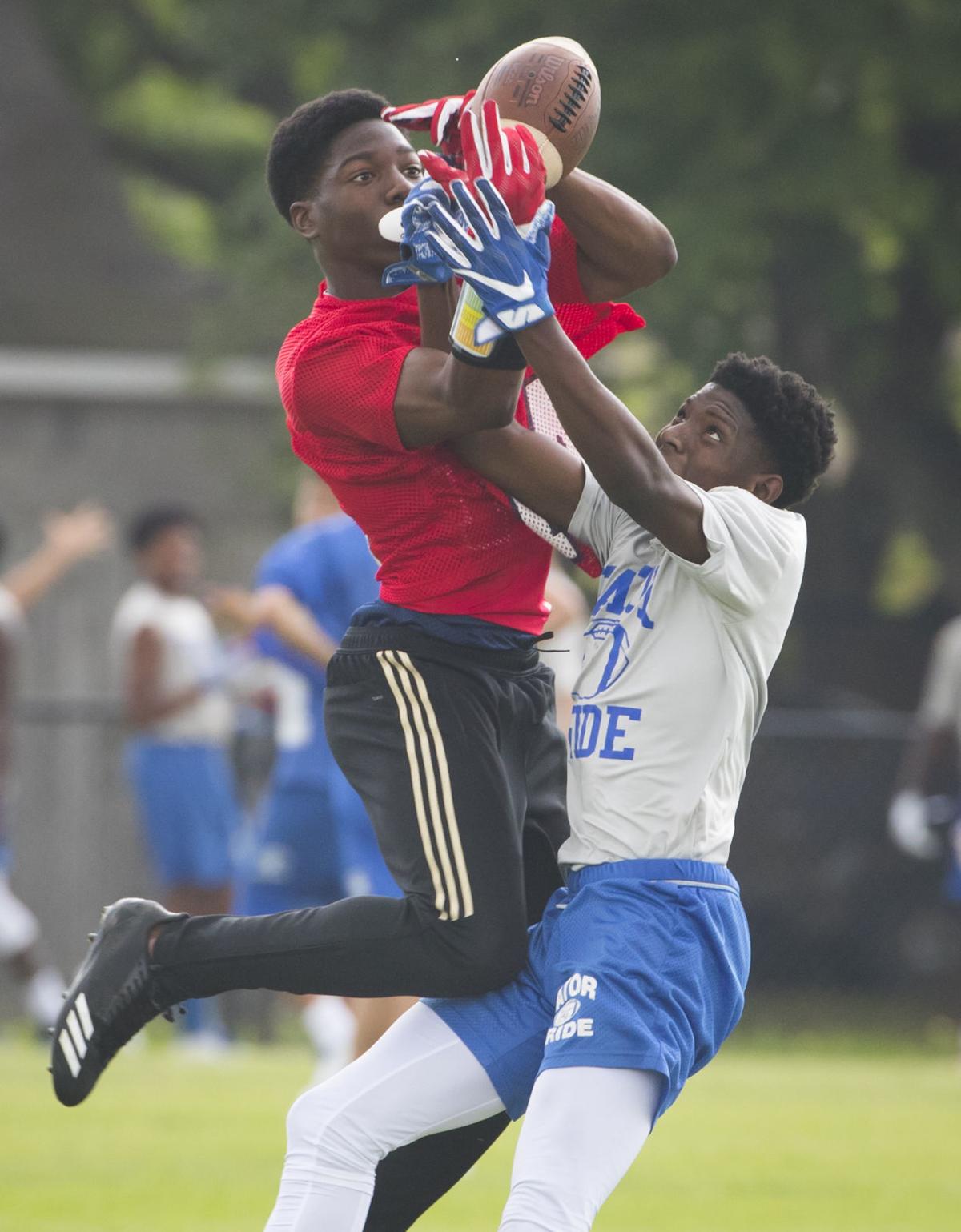 Dickinson 7on7 Tourney Raises 8 500 For M I Lewis High School