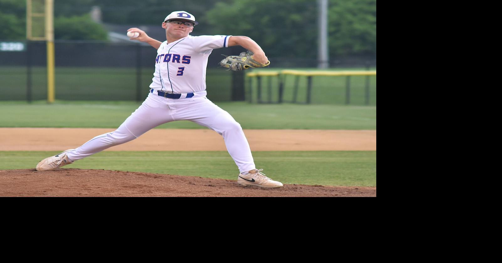 Dickinson buckles down for comeback Game 1 win over Summer Creek