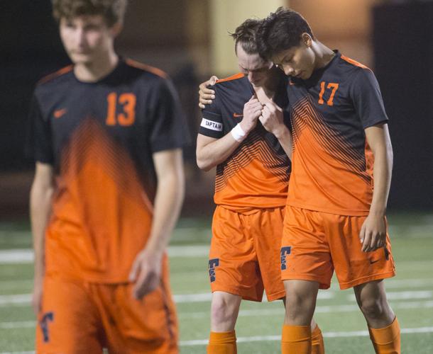 Boys soccer Referee's calls deliver Angleton PK shootout win, rob