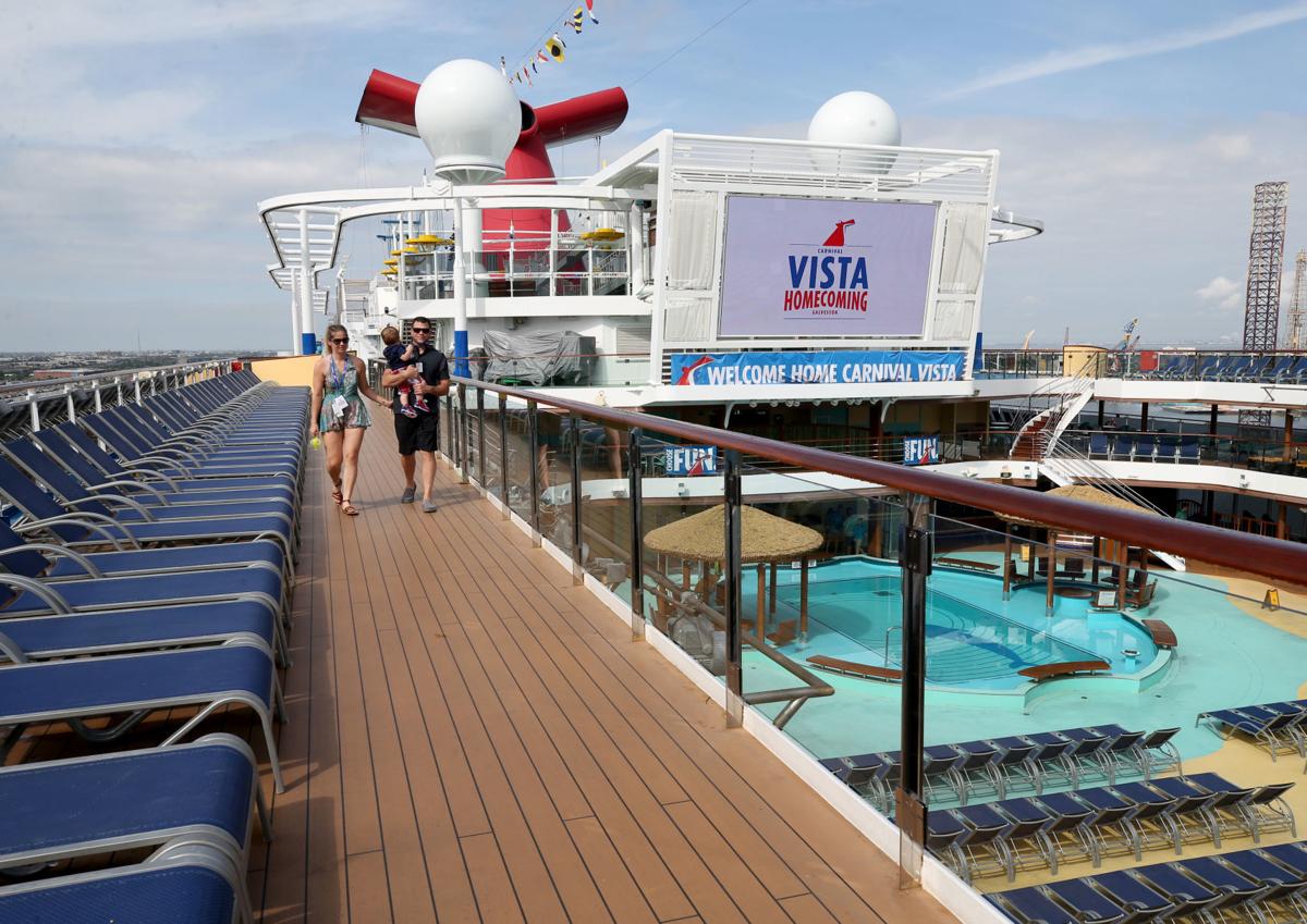 Galveston S Largest Ever Cruise Liner Ships Out Local News The Daily News