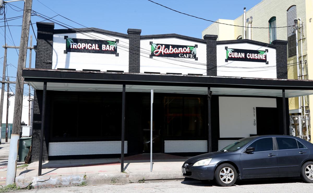 Biz Buzz: 1817 Steak & Seafare makes island debut; island chef cooks up new  concept | Biz Buzz