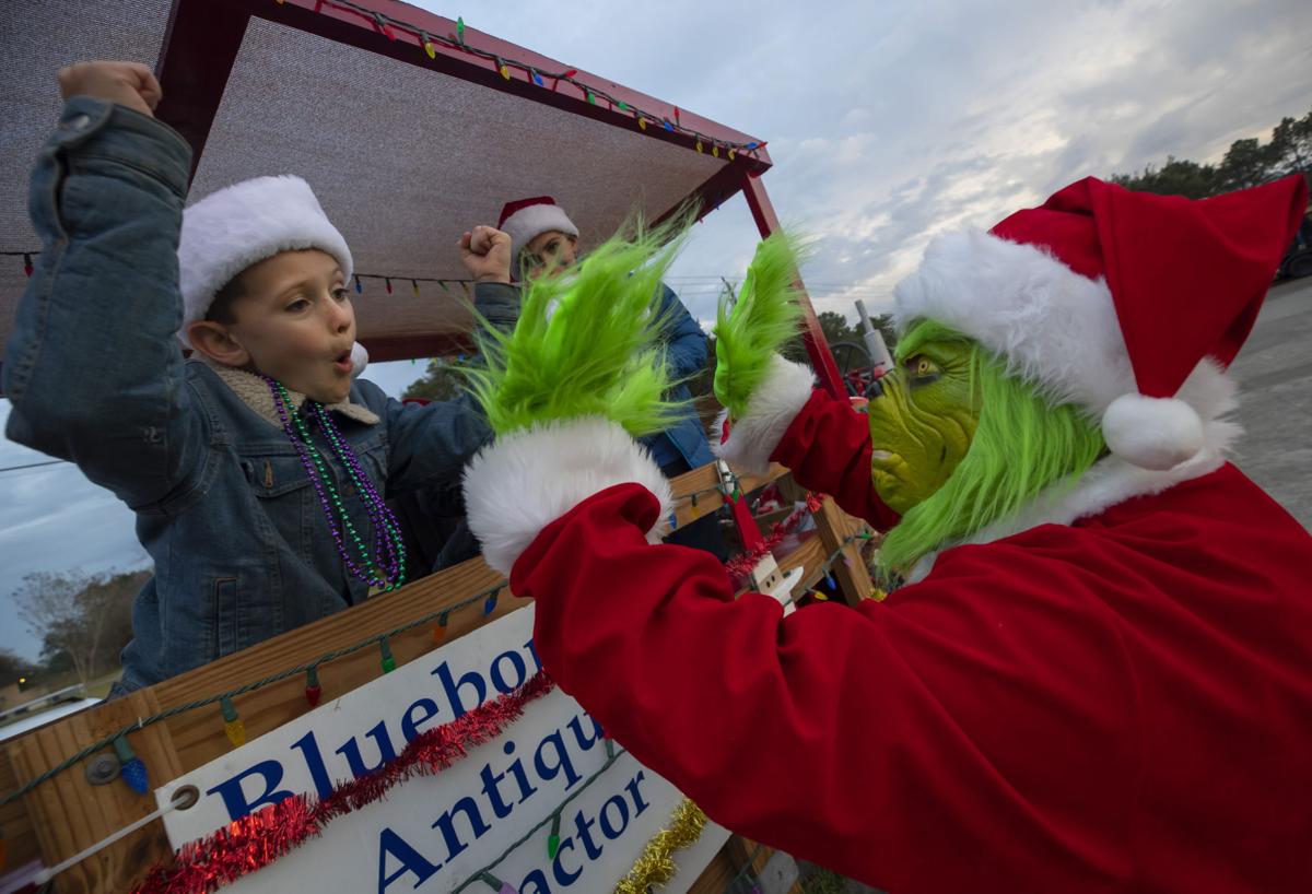 Santa Fe’s A Very 'Frosty' Christmas Parade