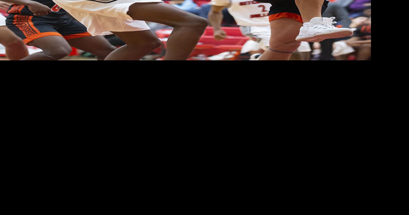 Bulldogs overwhelm Van Vleck with ‘playoff mindset’ defensively High