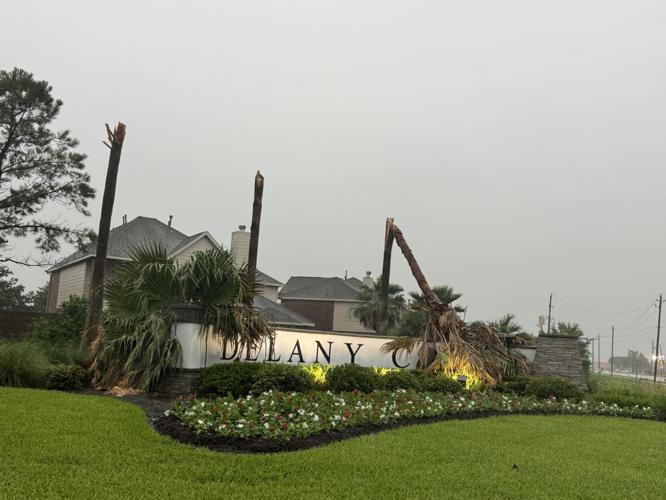 Storm wreaks havoc on Galveston County Local News The Daily News