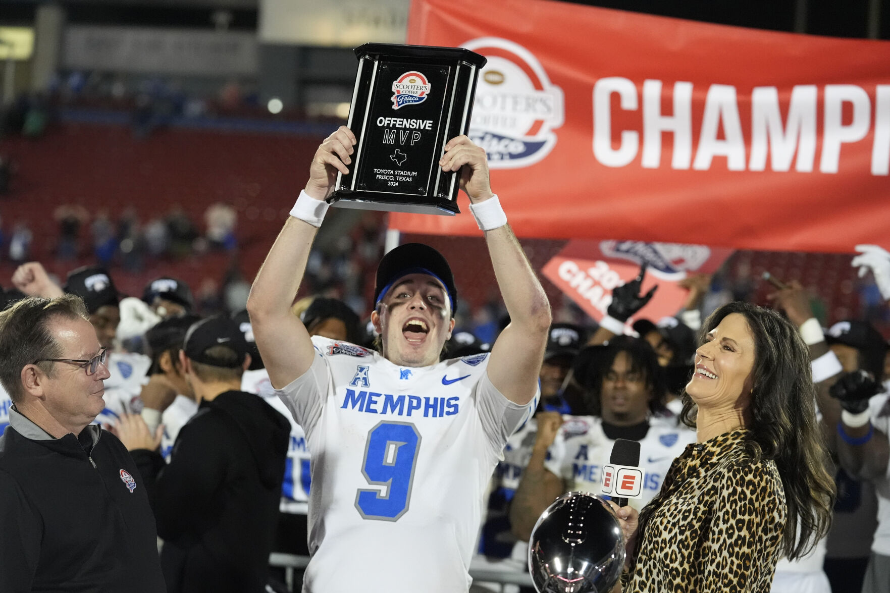 Memphis QB Seth Henigan Equals AAC Record With 104th Career TD Pass ...