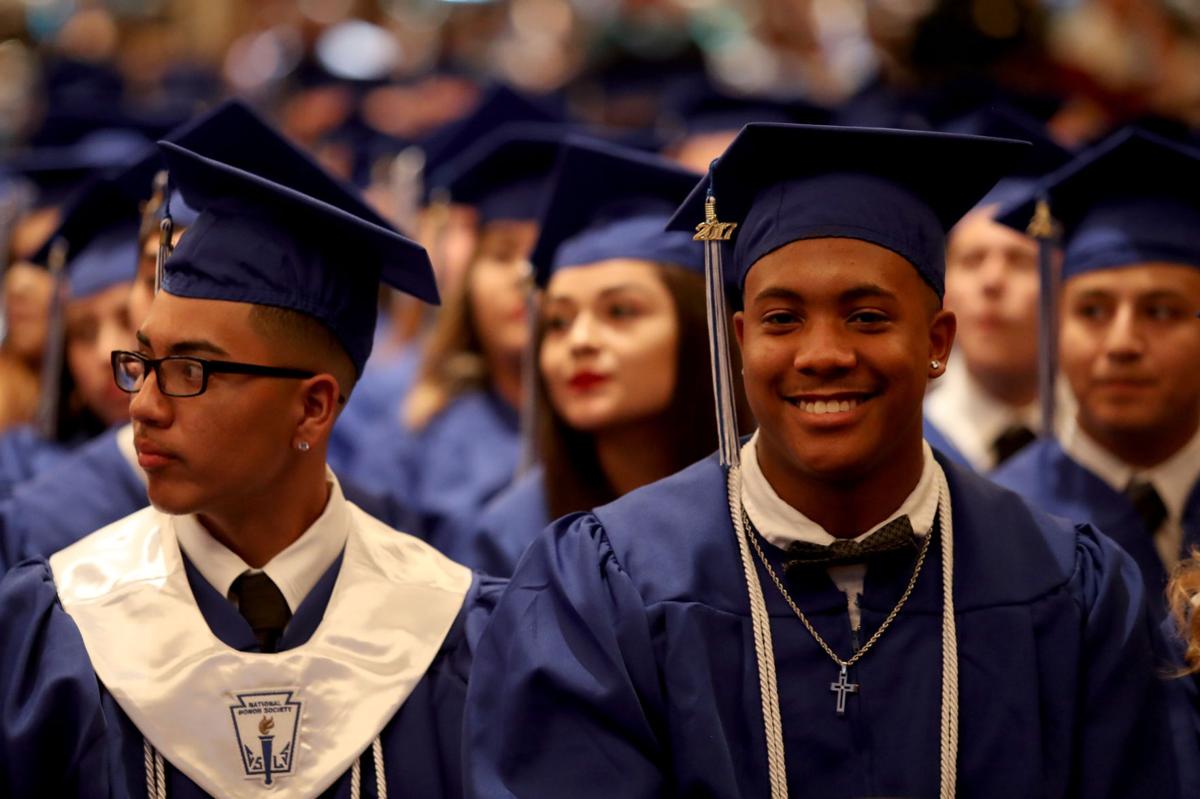 Dickinson High School's 2017 Commencement