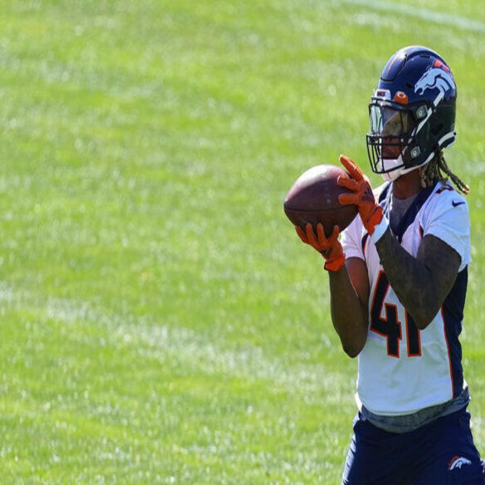 Broncos rookie Caden Sterns signs with Denver