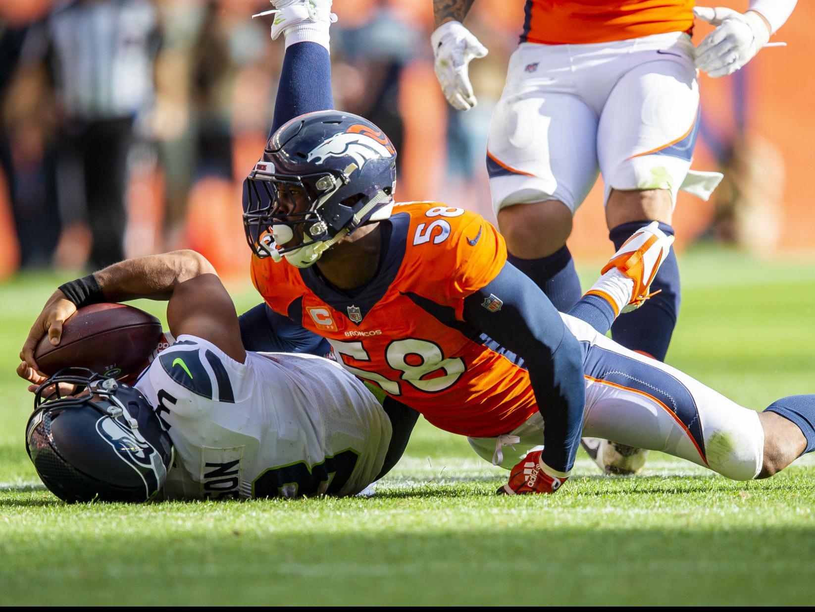 Denver Broncos: No, John Elway isn't looking to trade Von Miller