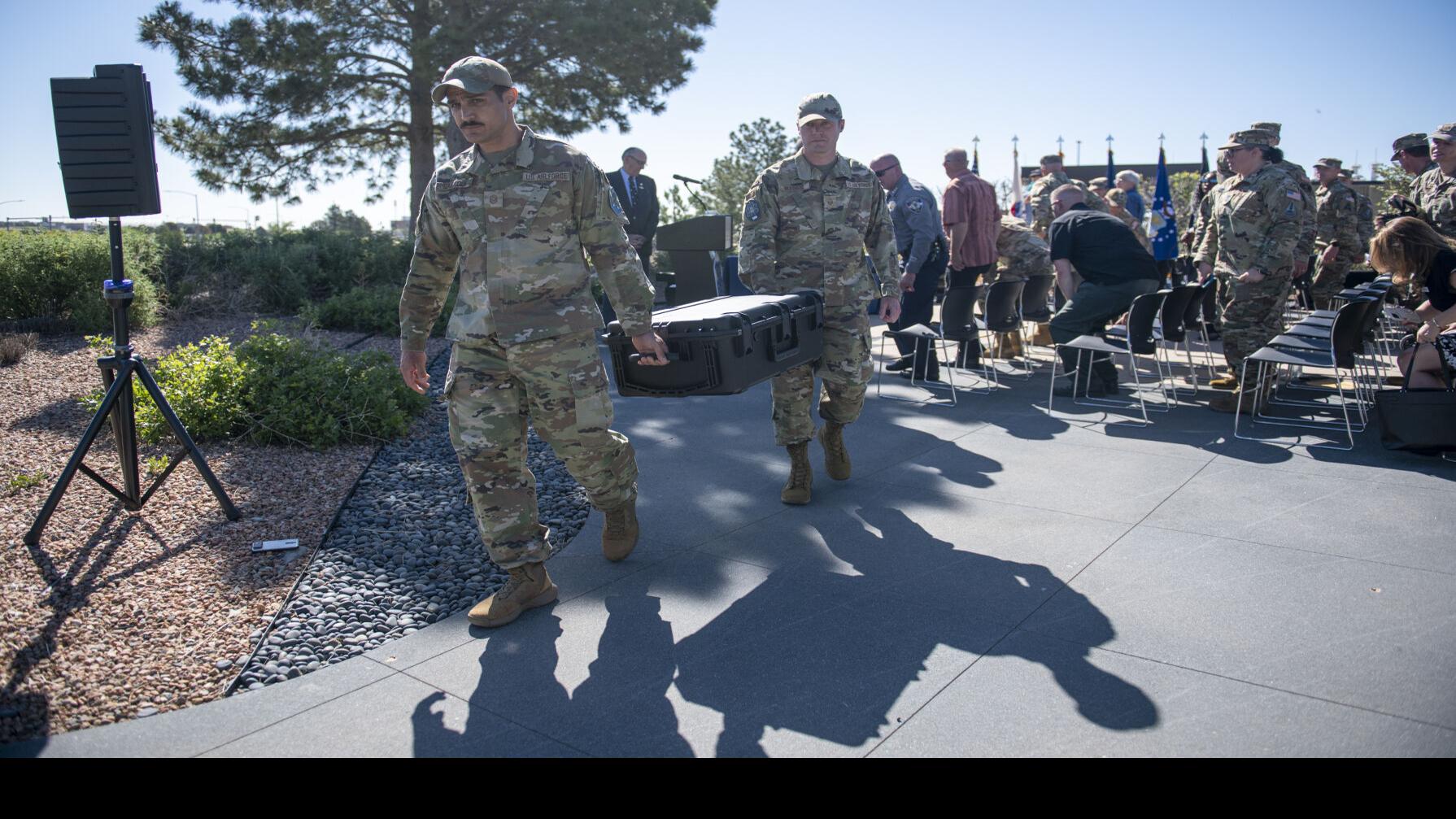 Denver Broncos honor local military, Article