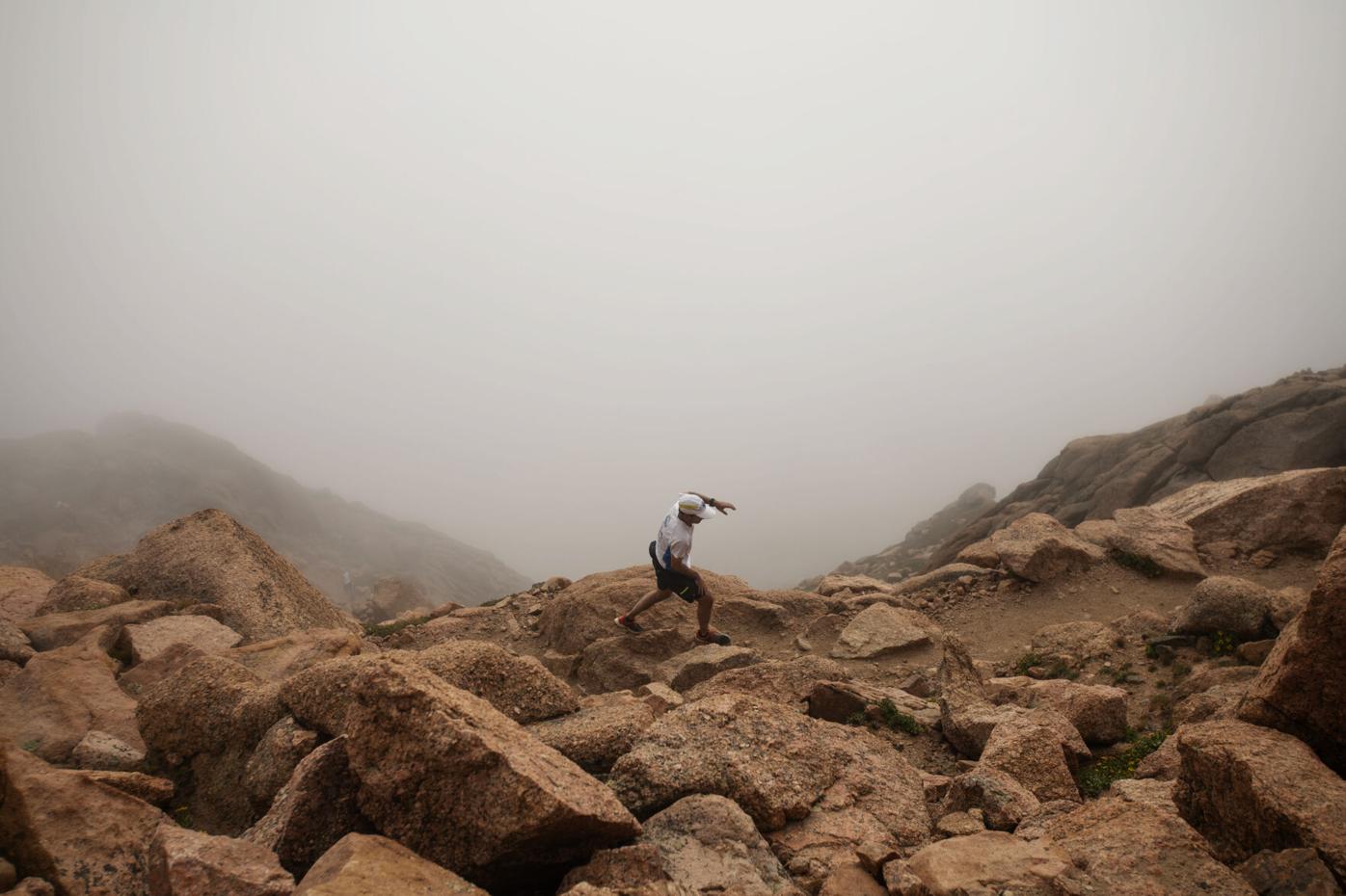 082221-news-pikespeakascent 36.jpg