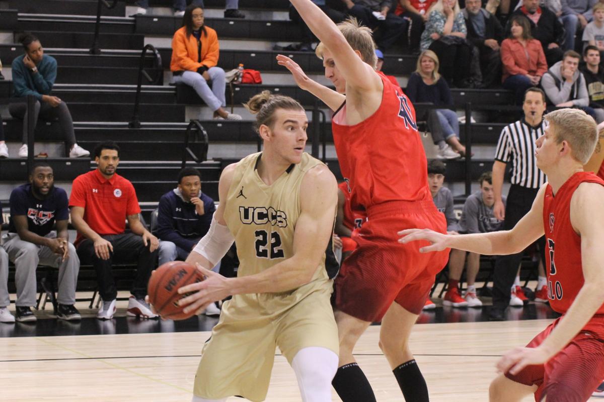 David Ramsey Jonathan Barnes Brings Rim Endangering Fury To Uccs