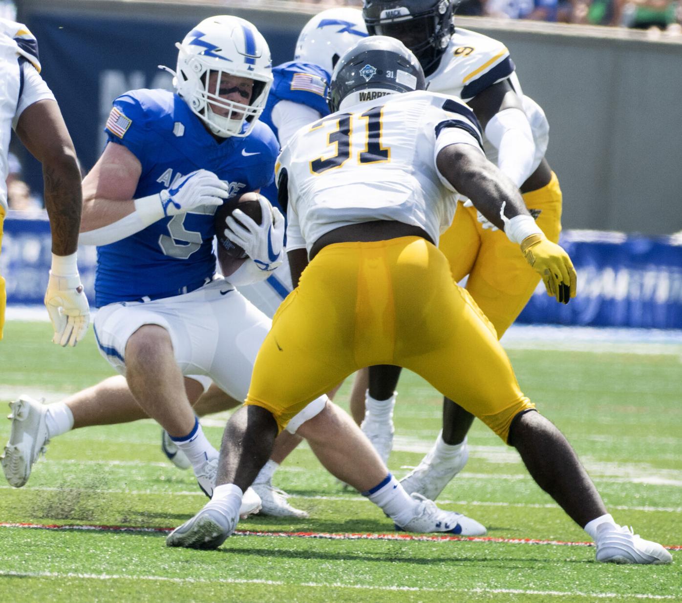 Air Force takes fullback Dylan Carson off depth chart after injury in  season opener | Air Force Sports | gazette.com
