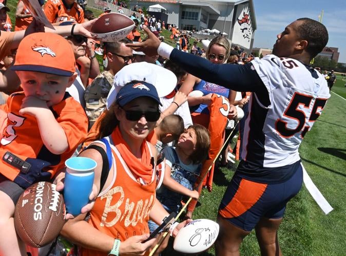 PHOTOS: Denver Broncos 2022 Training Camp Day 1