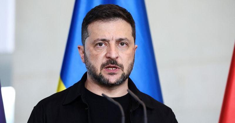 Zelenskiy to travel to Washington on Monday for talks with Trump