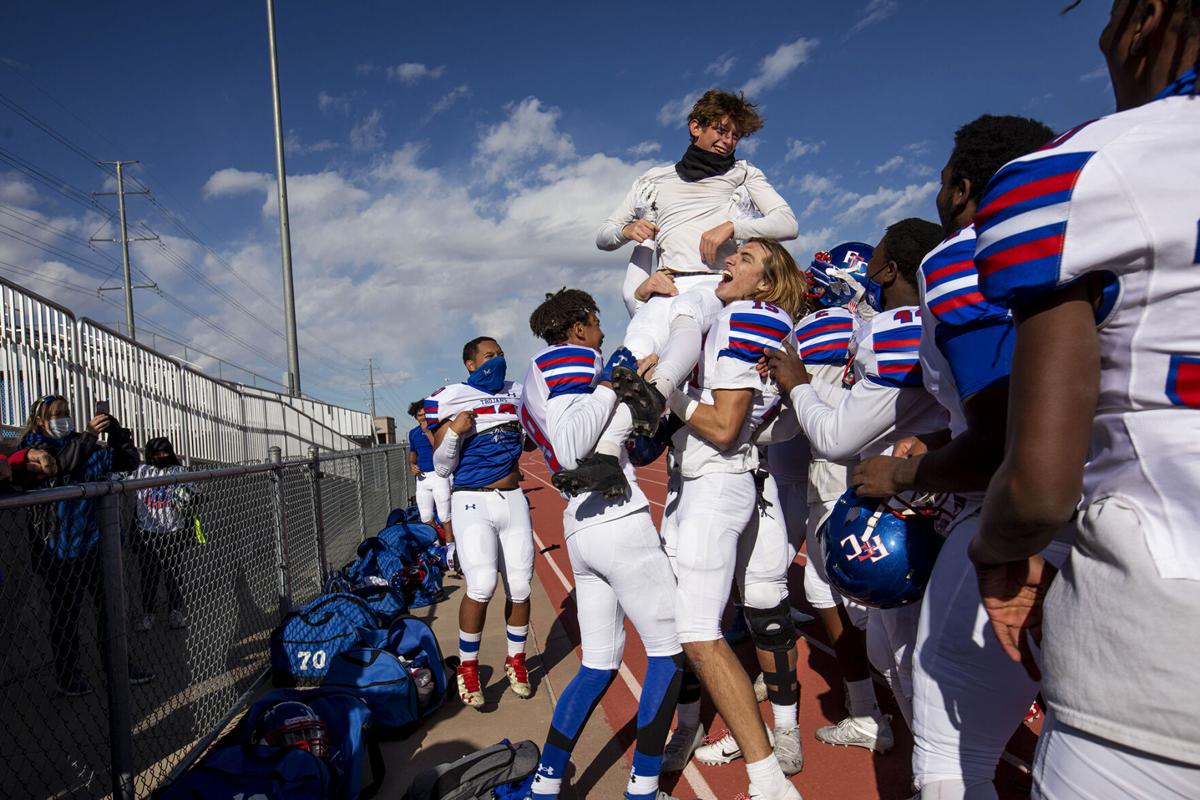 112220-s-fountainfortcarsonfb 01.jpg