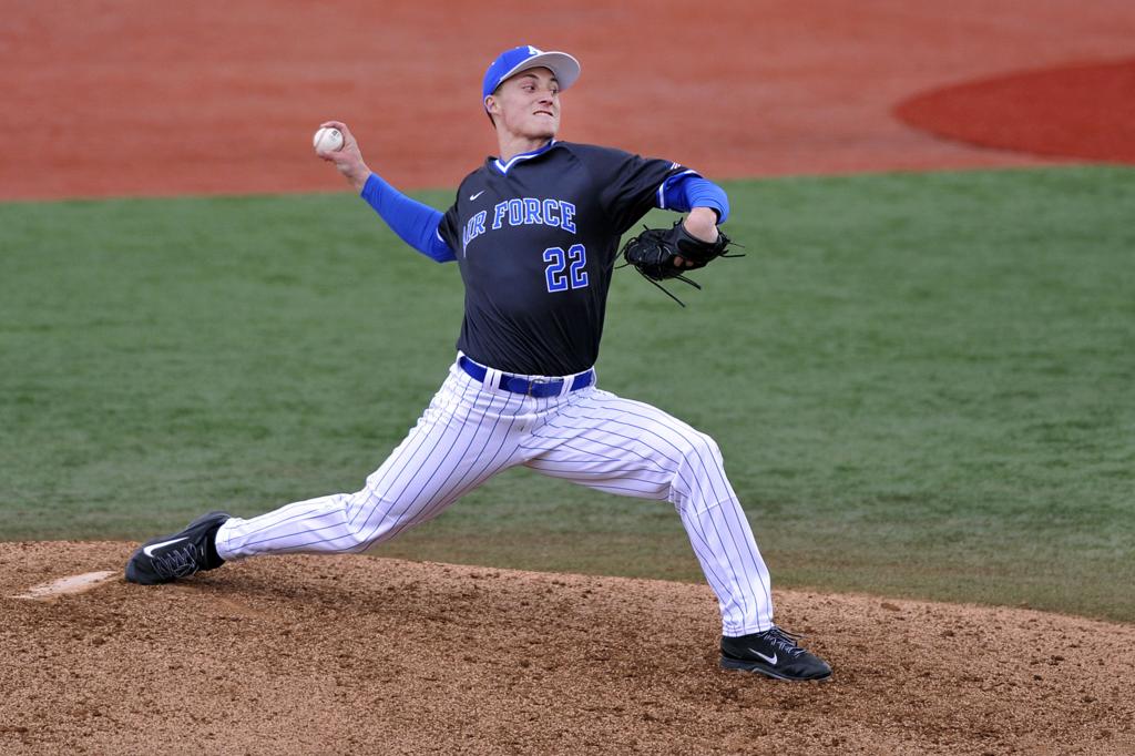 First baseball postseason up next for Minnesota Twins reliever, Air Force  grad Griffin Jax, Air Force Sports