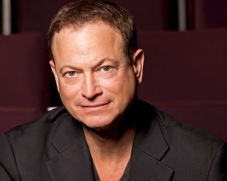 A Look Back In Colorado Springs Forrest Gump S Lt Dan Gary Sinise Helped Black Forest Firefighters Entertained At Fort Carson Afa Arts Entertainment Gazette Com