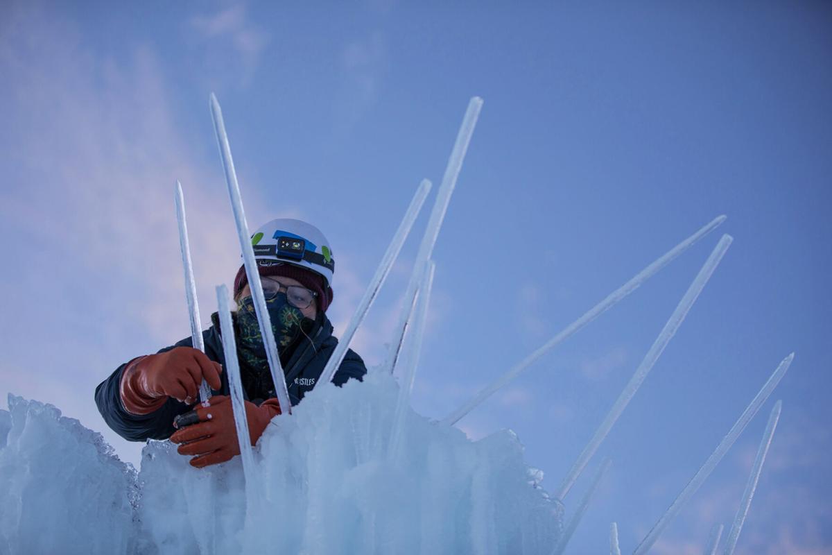 12xx20-news-icecastles 15.jpg