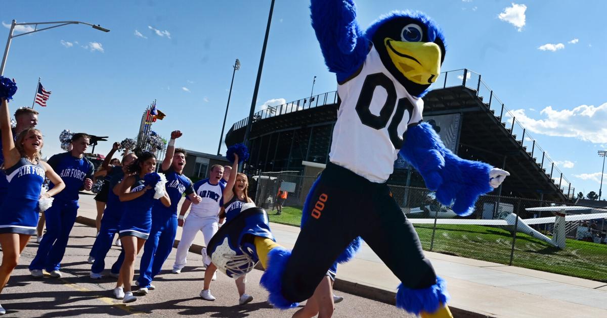LIVE COVERAGE: Boise State leads at Air Force in fourth quarter
