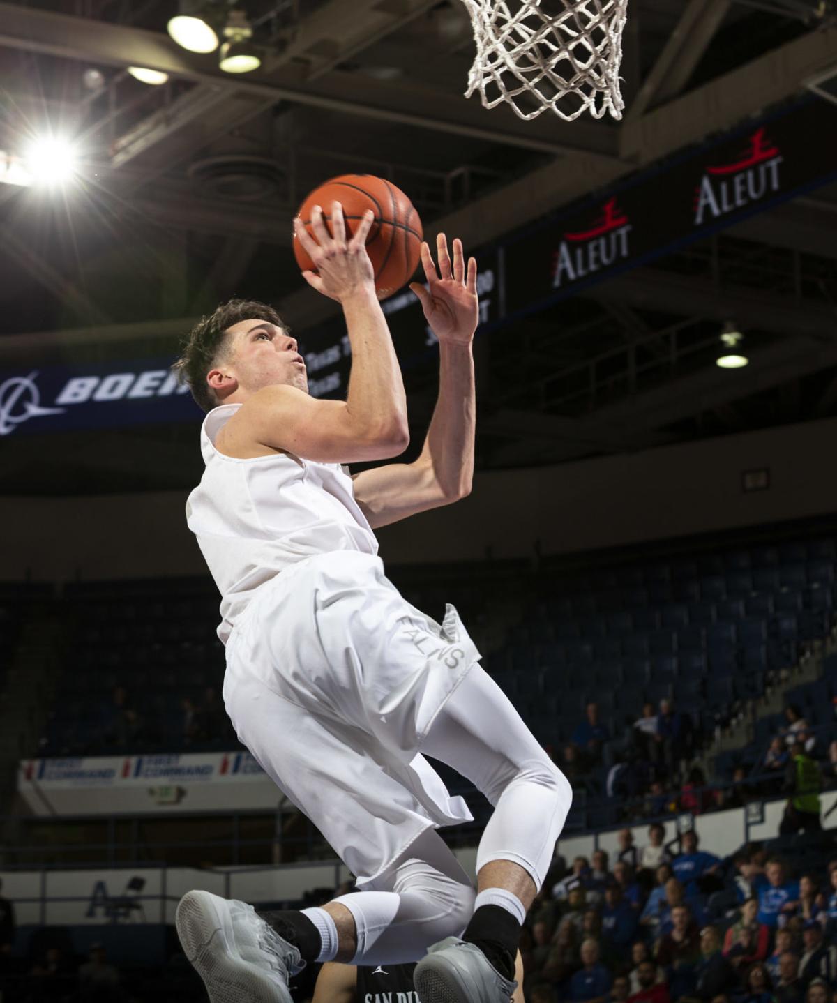 Late change will allow Air Force senior Keaton Van Soelen to play in front of family in hometown ...
