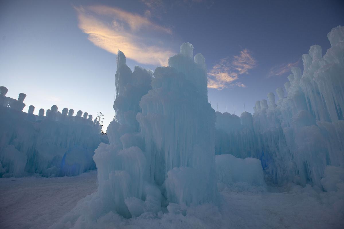 12xx20-news-icecastles 17.jpg