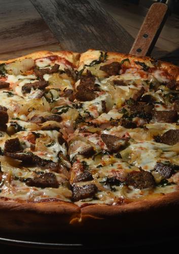 Walter S 303 Pizzeria And Publik House Popular But Not Perfect Gazette Com