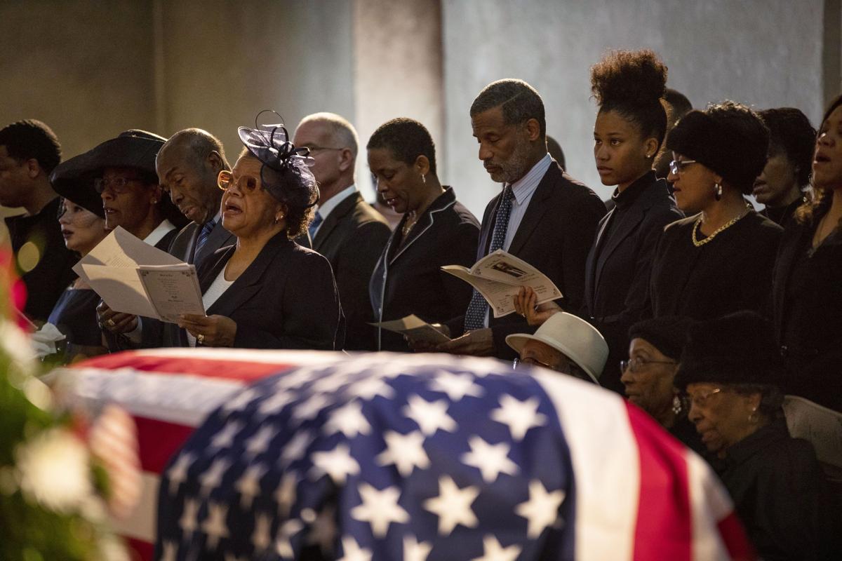 Community pays respects to Tuskegee Airman