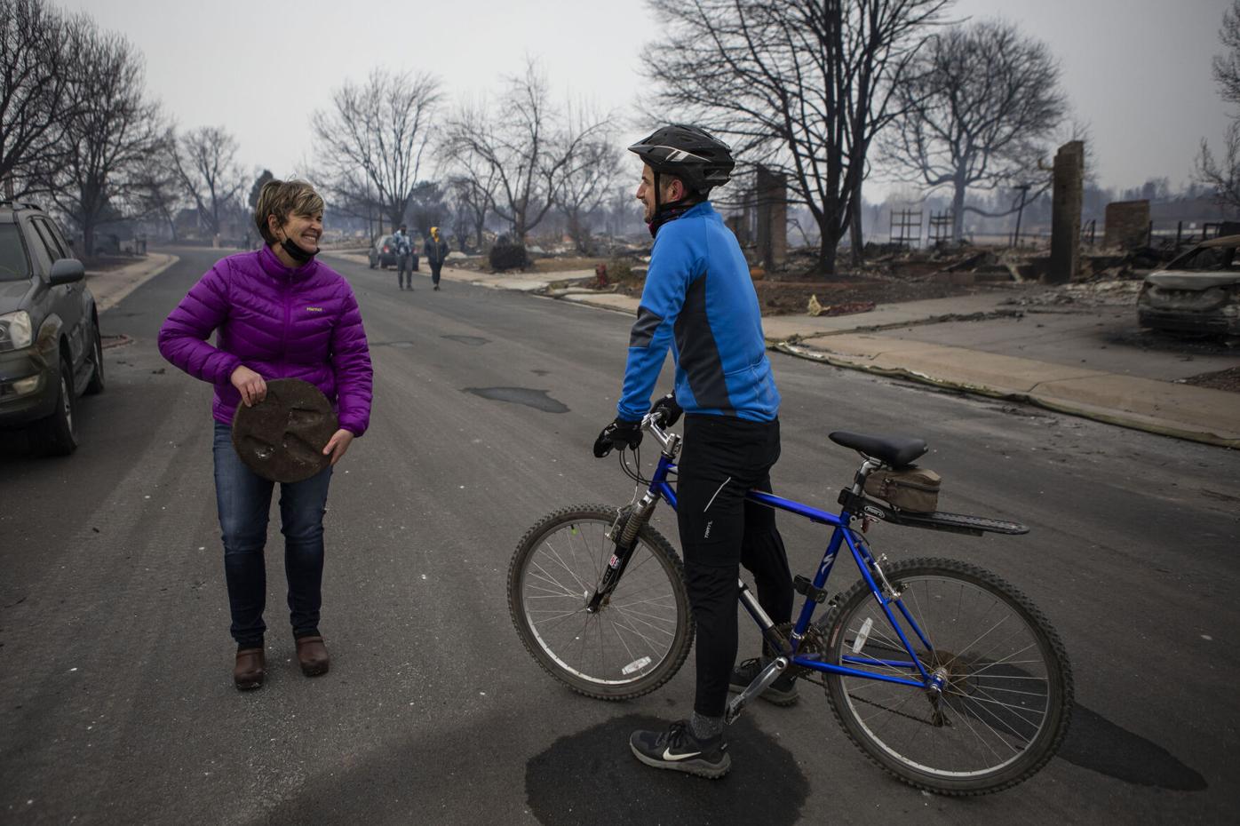 010122-news-LouisvilleFires09.JPG