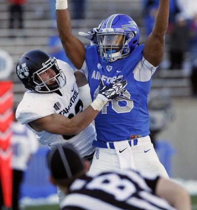 Air Force Graduate Jacob Onyechi Earns Mini Camp Invitation From Green Bay Packers Sports Coverage Gazette Com
