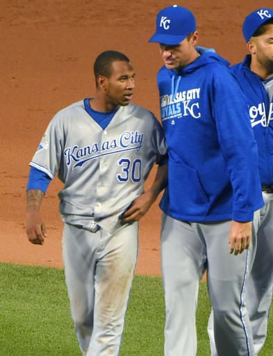 Manny Machado charges mound, punches Yordano Ventura after plunking - ESPN