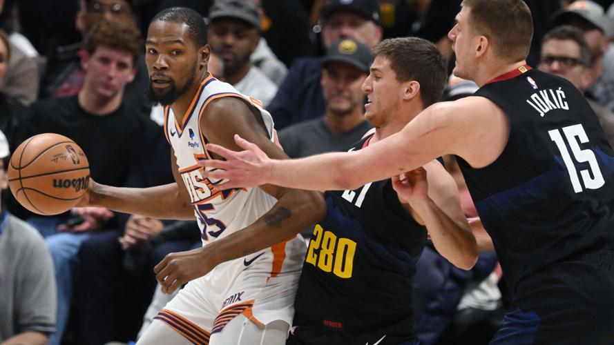 PHOTOS: Denver Nuggets host Phoenix Suns