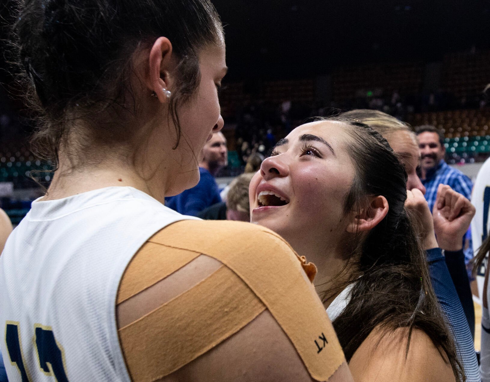 PHOTOS: Palmer Ridge Defeats Thompson Valley In 4A State Volleyball ...