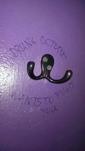 Drunk Octopus Wants to Fight You