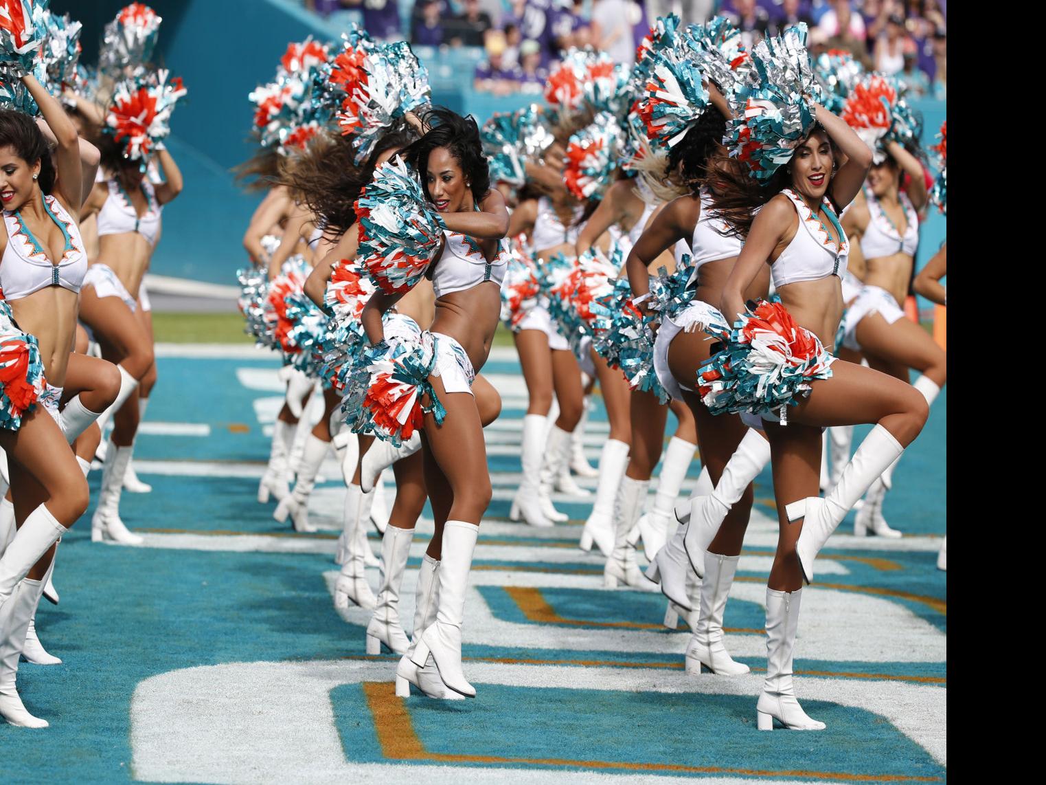 MIAMI DOLPHINS TEAM OF THE WEEK  Miami dolphins cheerleaders