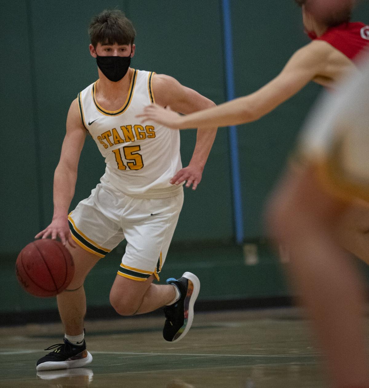 03_16_21 MS basketball 2027.jpg