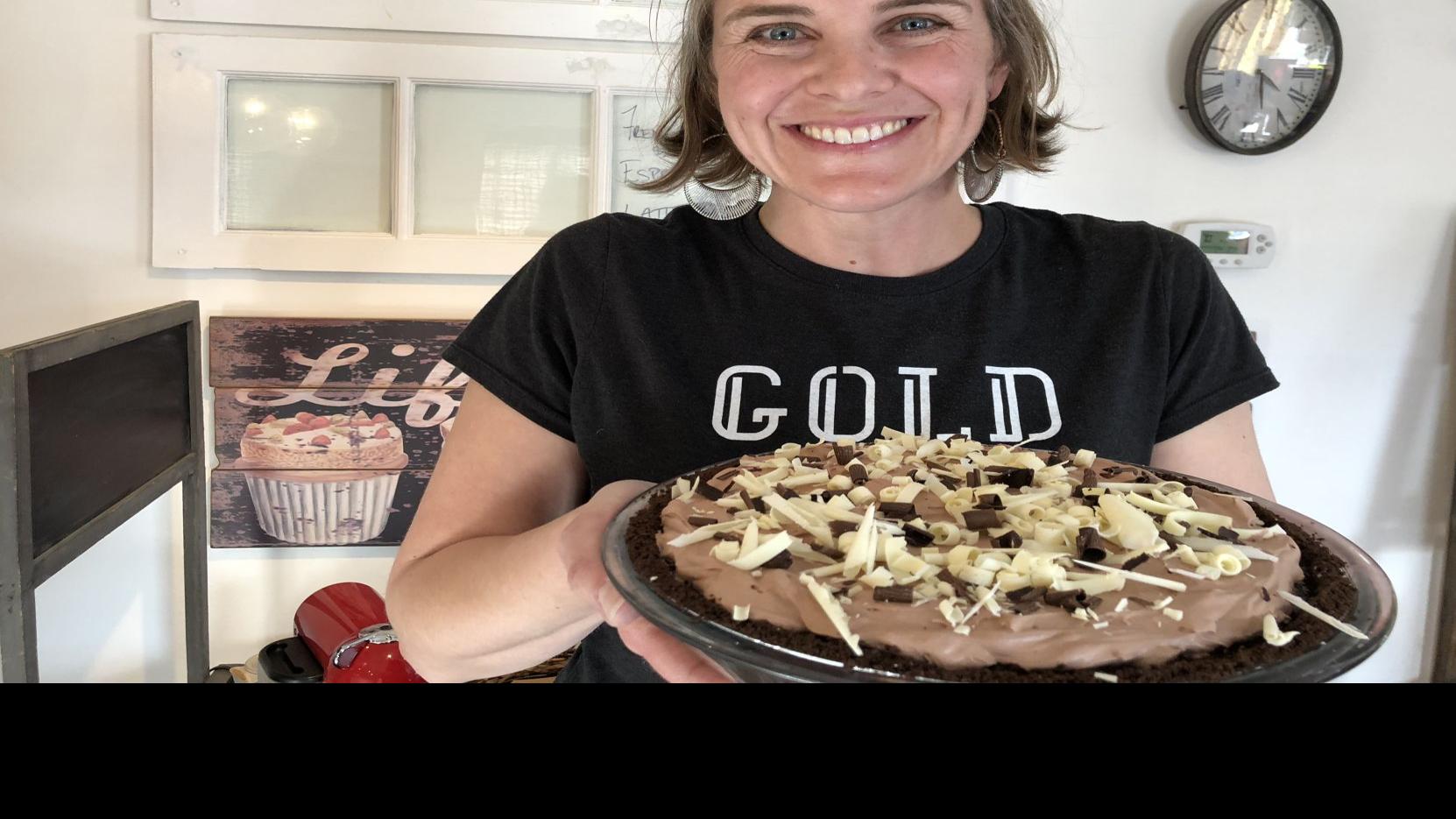 Colorado Springs Baker Earns Gold Stars Galore For Her Delicious Pies From Her Food Truck And Pie Club Food Gazette Com
