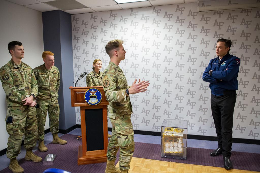 'Technology-Space-elon-musk-spacex-founder-encourages-cadets-at-the