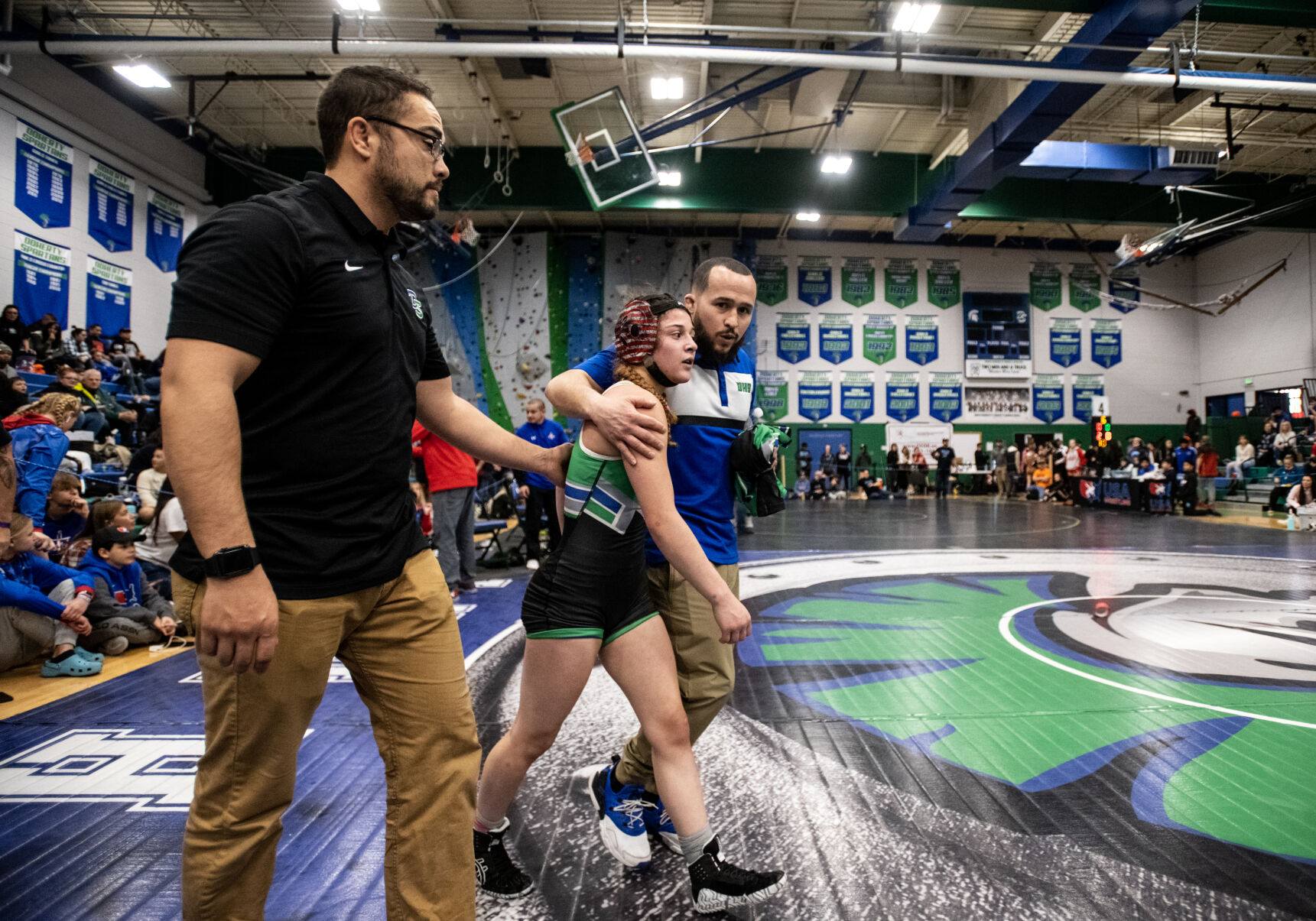 Katey Valdez takes second consecutive Metro wrestling title