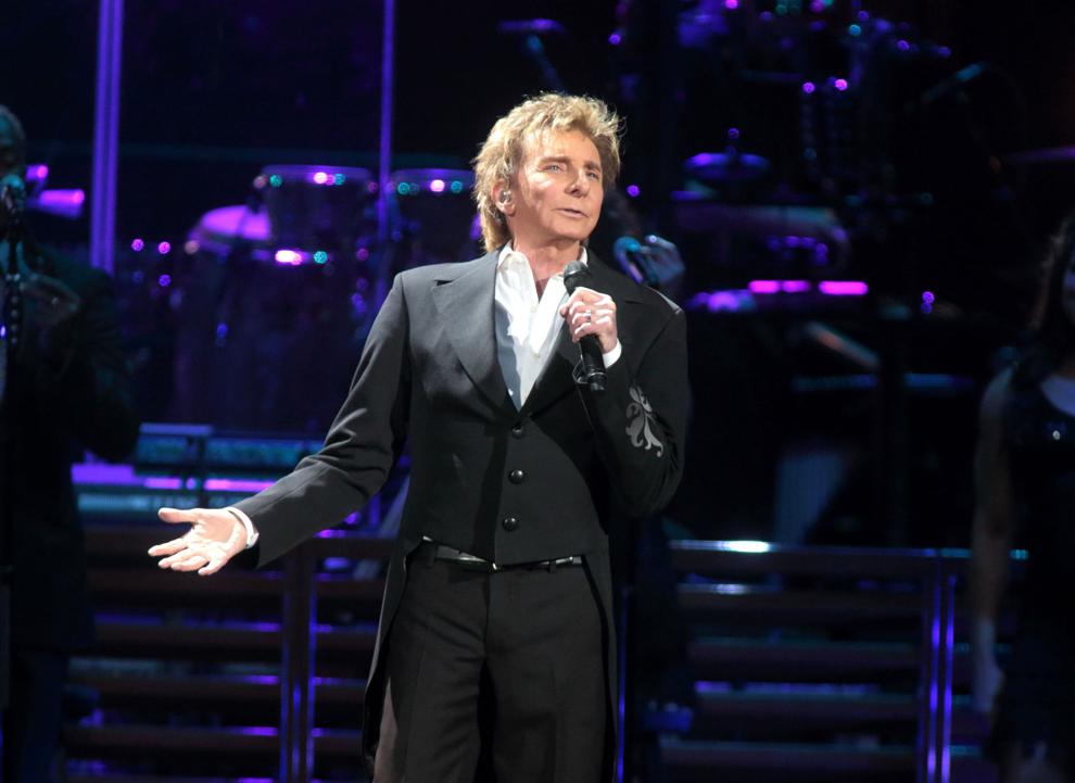 Barry Manilow's last tour comes to Broadmoor World Arena News