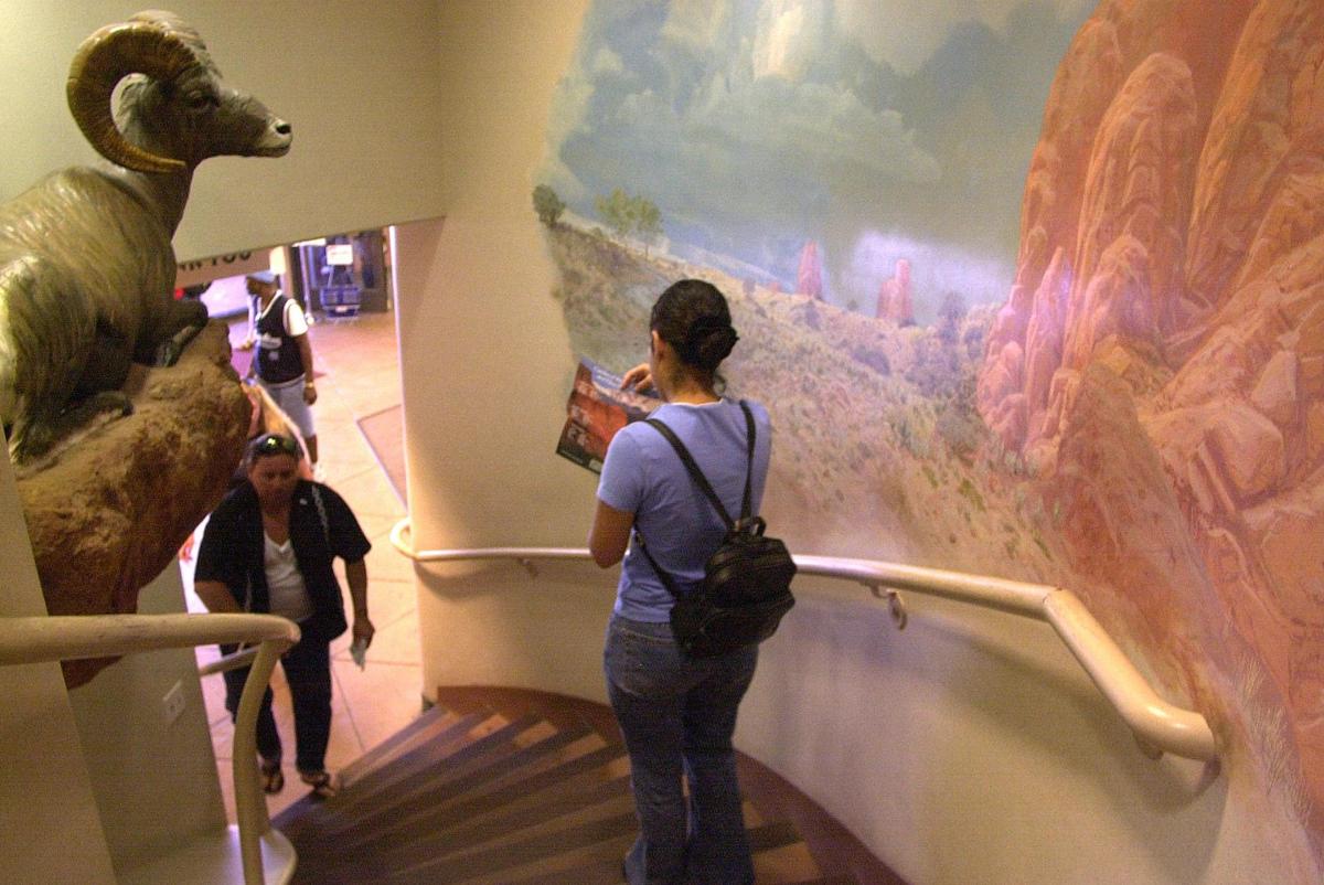 8_6_02 L GO native 43.jpg