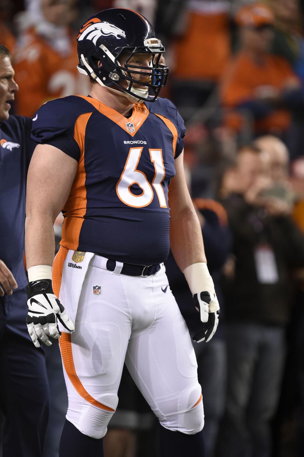 Ahead of schedule, Broncos' Matt Paradis medically cleared after