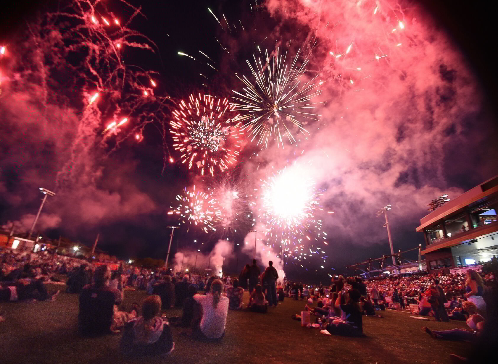 4th of july fireworks downtown denver