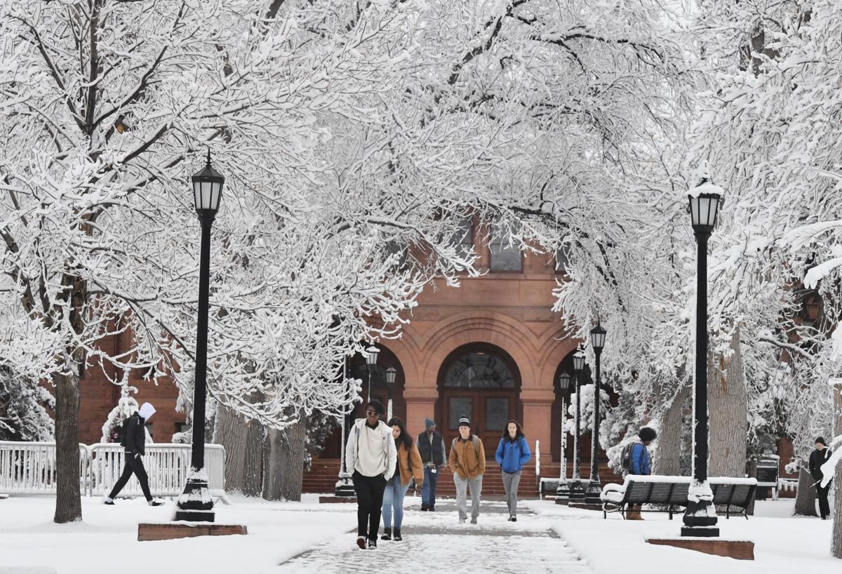 Snow Hits Colorado Springs Area School Districts Military Bases Delayed Colorado Springs News Gazette Com