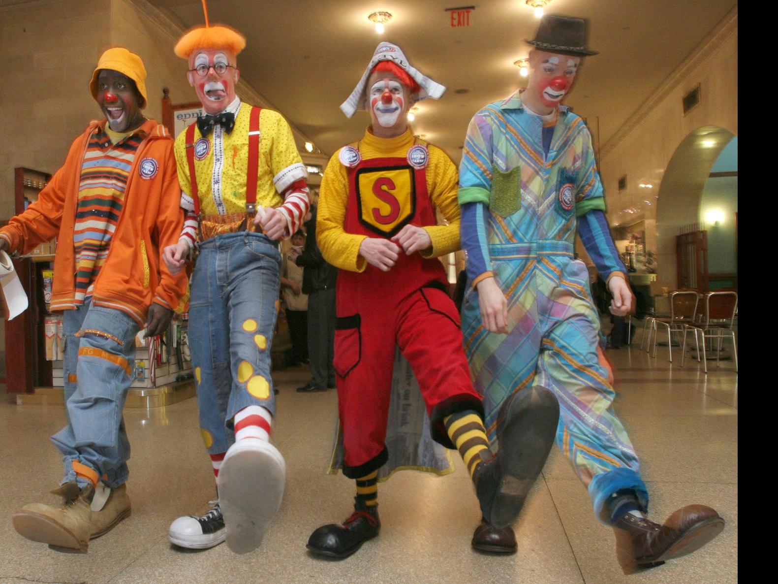 Children aren't born clowns. Clownism is taught. : r/Dodgers