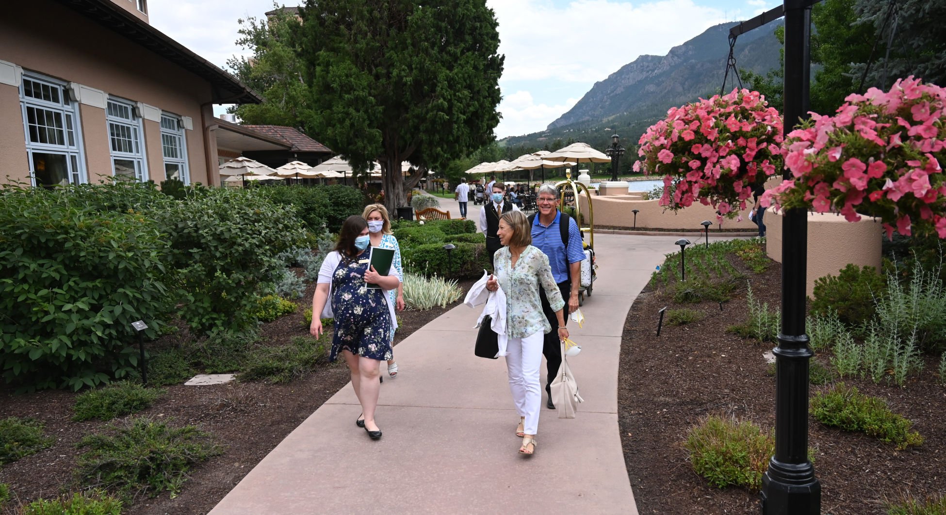 The Broadmoor Welcomes First Guests Since Beginning Of Pandemic Other   5ef9212c52420.image 