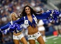 Suzanne Mitchell, 73; led Dallas Cowboys' cheerleaders to global