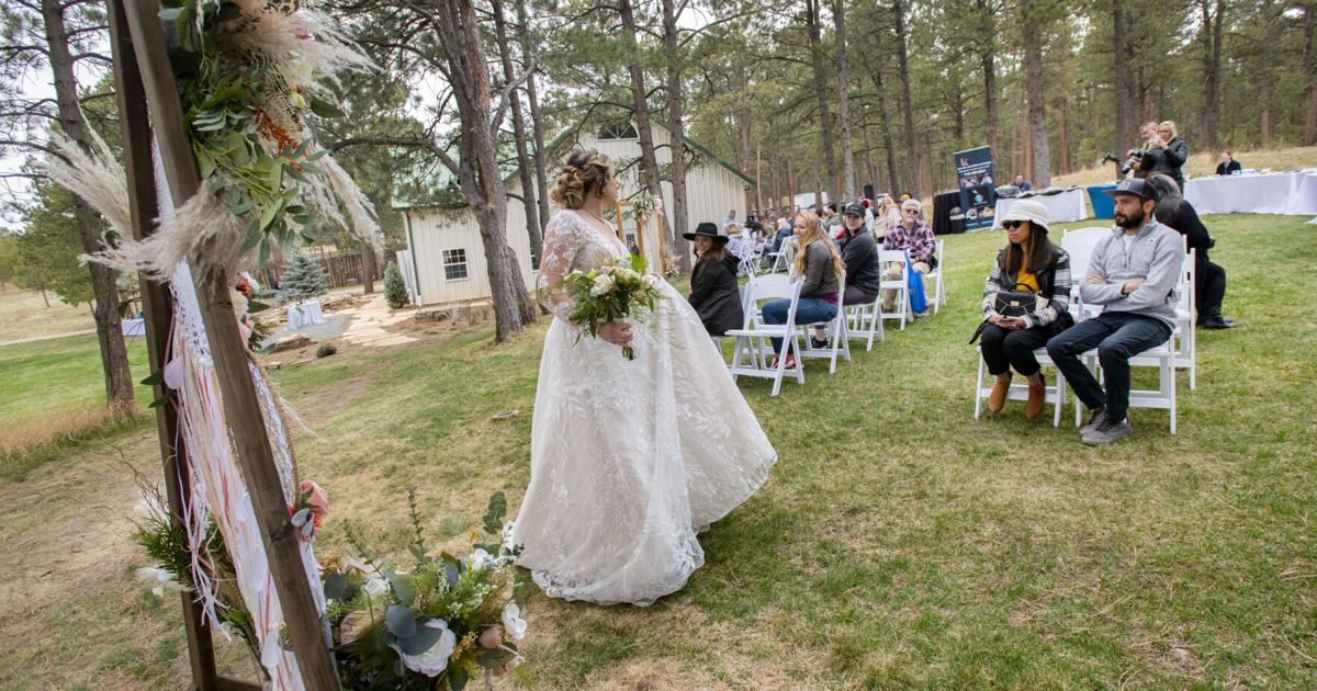 Colorado Springs-area wedding vendors expect busy upcoming season during record year of weddings | Subscriber-Only Content