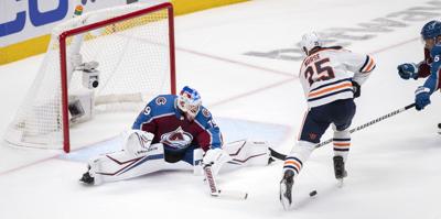 Colorado Avalanche ink goaltender Pavel Francouz to two-year