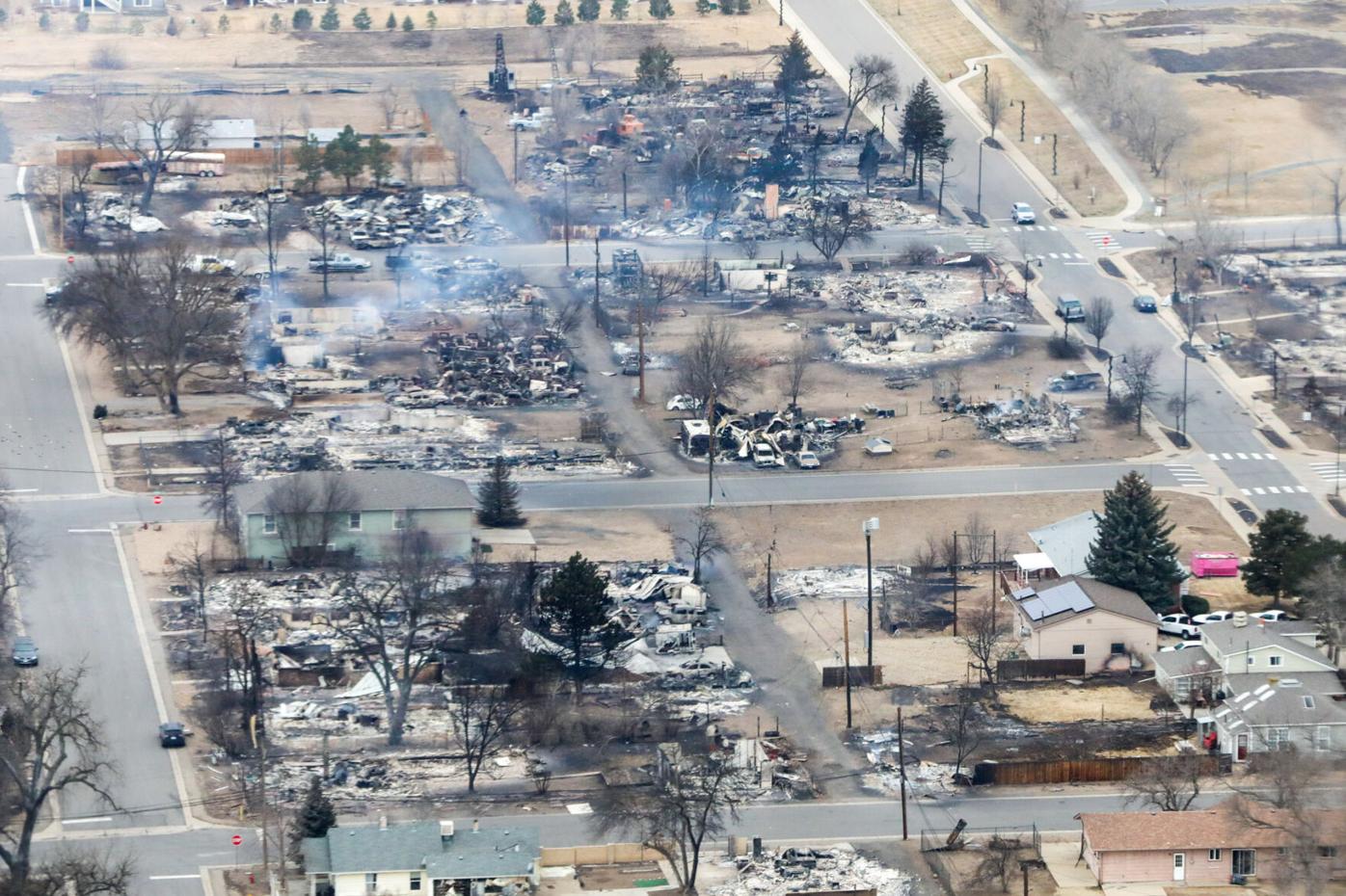 211231-POLIS-WILDFIRES-FLYOVER
