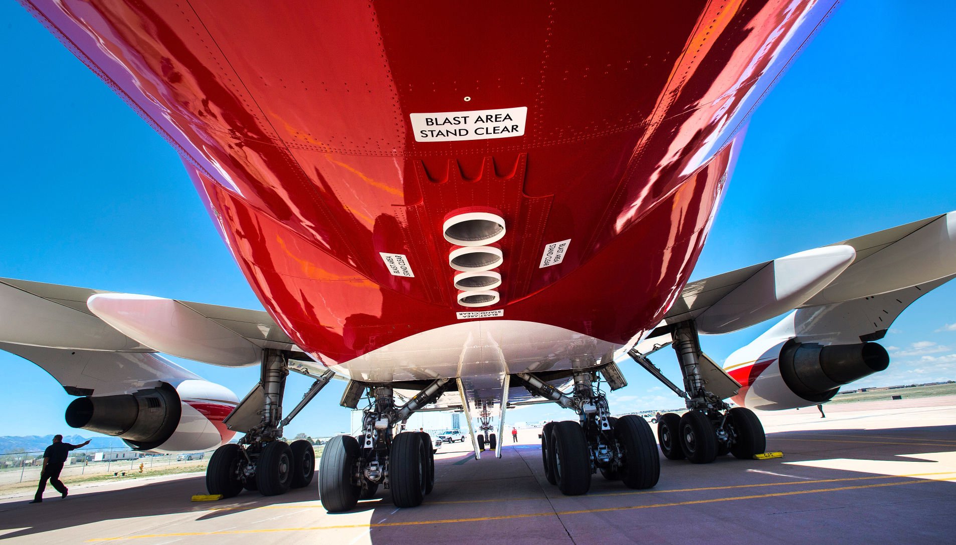 Supertanker moves into its base at Colorado Springs Airport 